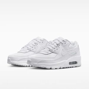 Nike Air Max 90 LTR (GS) NIB Size 7Y Big kid (conversion to WOMENs 8.5) - white